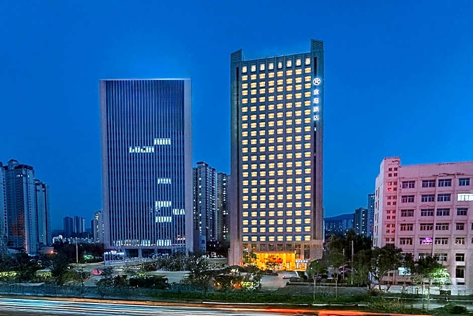 IU Hotels· Lanzhou Xike Station Huanghelou Branch