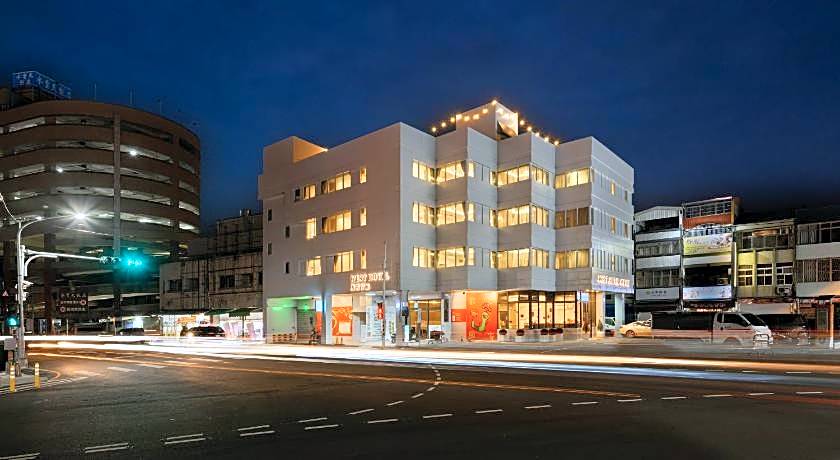 West Hotel