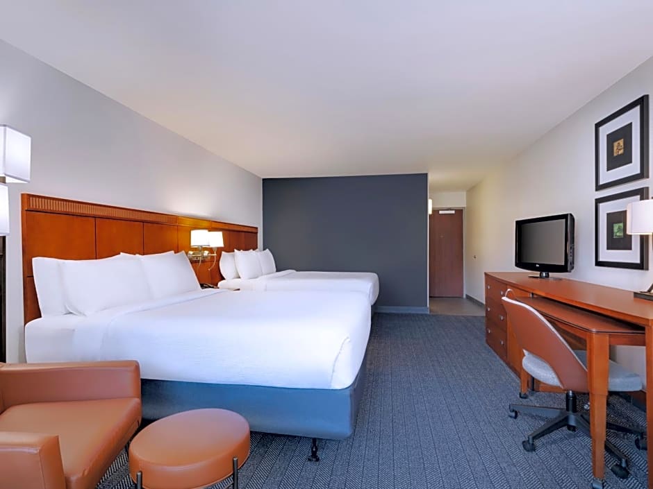 Courtyard by Marriott Tampa North/I-75 Fletcher