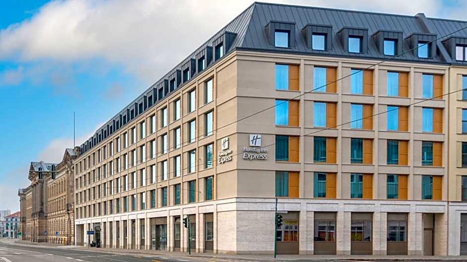 Holiday Inn Express And Suites Potsdam By IHG