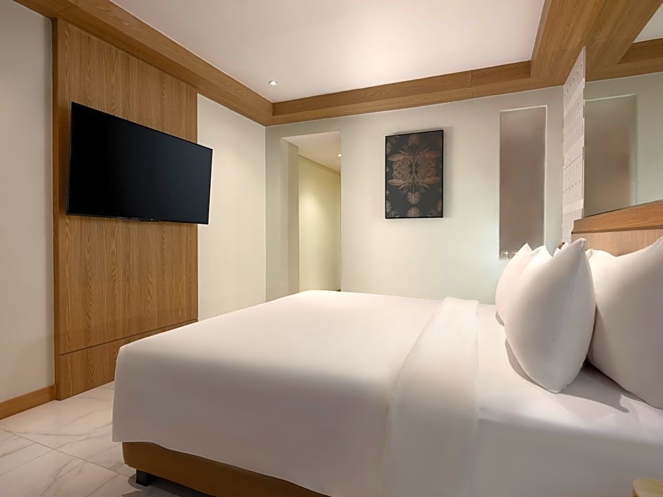 Golden Hill by Golden Tulip