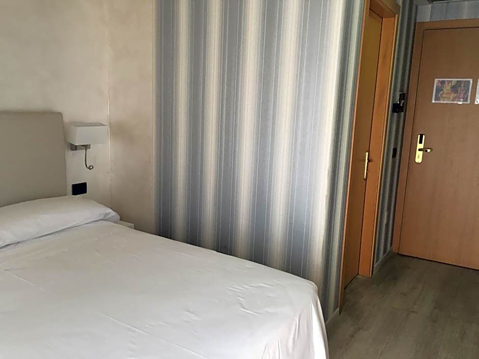 Spa Hotel Parigi 2 Airport