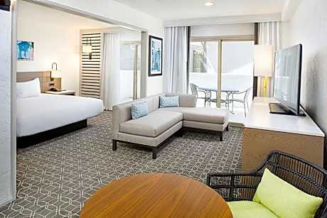 Palmoro House King Room