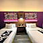 La Quinta Inn & Suites by Wyndham Mid-City