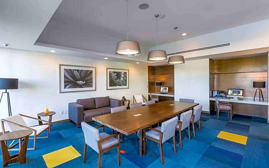 Hampton Inn & Suites by Hilton Los Cabos