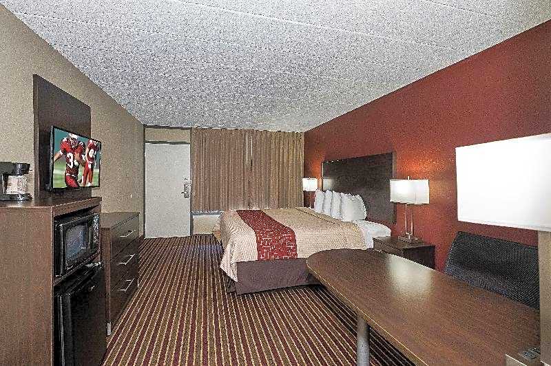 Red Roof Inn Clearfield