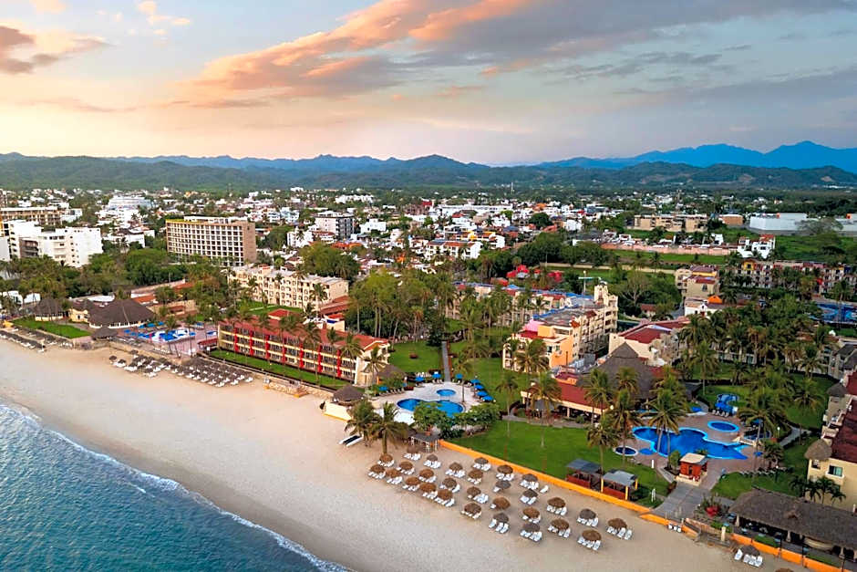 Grand Decameron Complex Bucerias, A Trademark All-Inclusive Resort