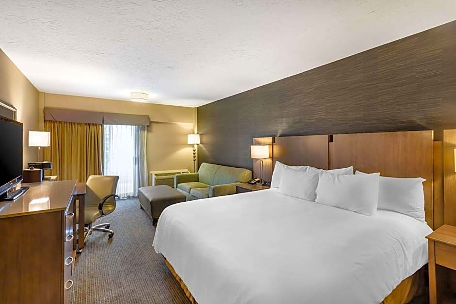 Best Western Plus Cottontree Inn