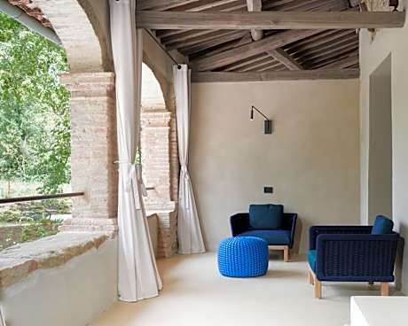 Suite with Garden View