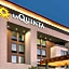 La Quinta Inn & Suites by Wyndham Santa Rosa Sonoma