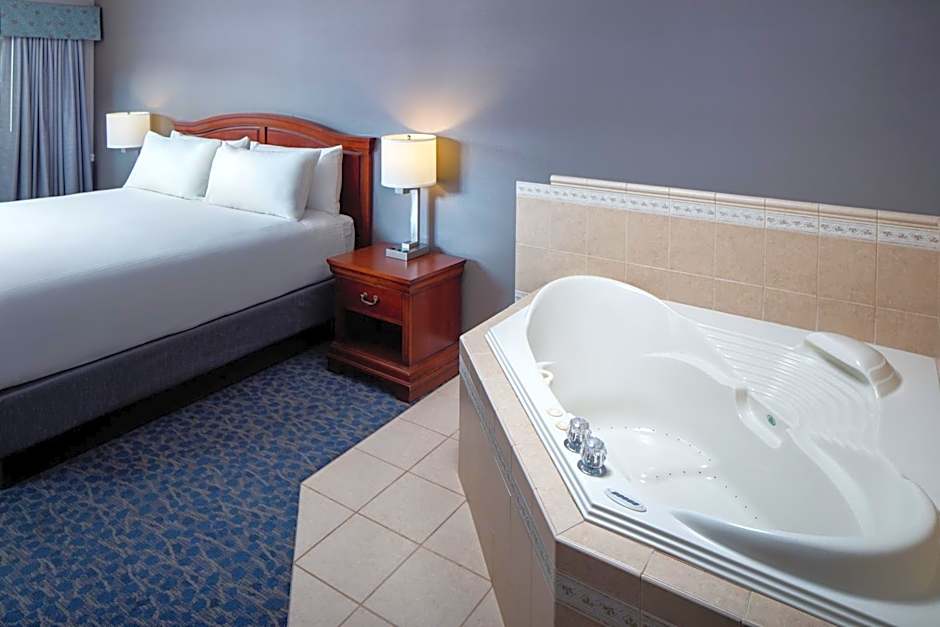 Golden Gables Inn