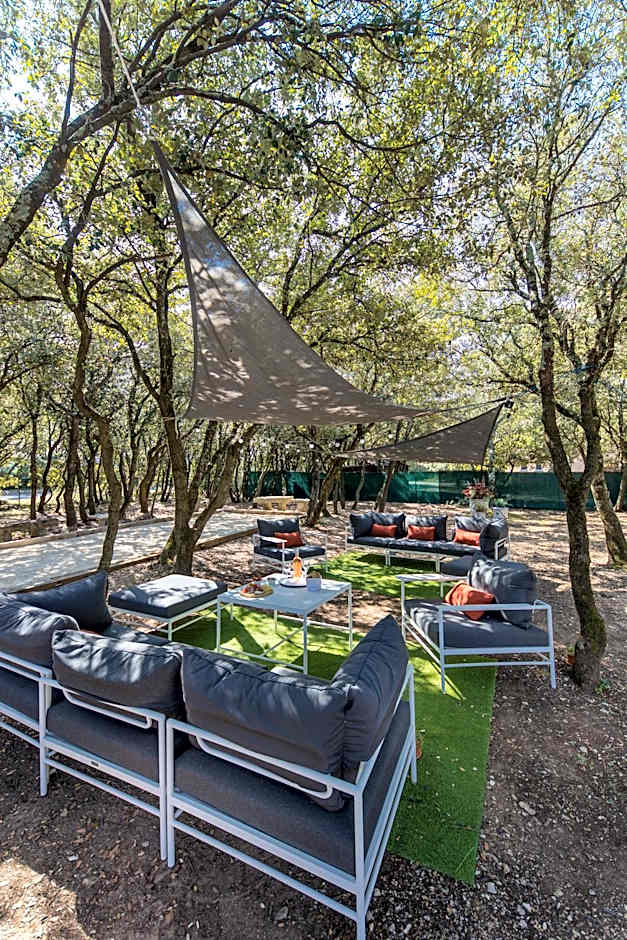 Logis Hôtel La Bastide De Grignan & Restaurant La Chênaie