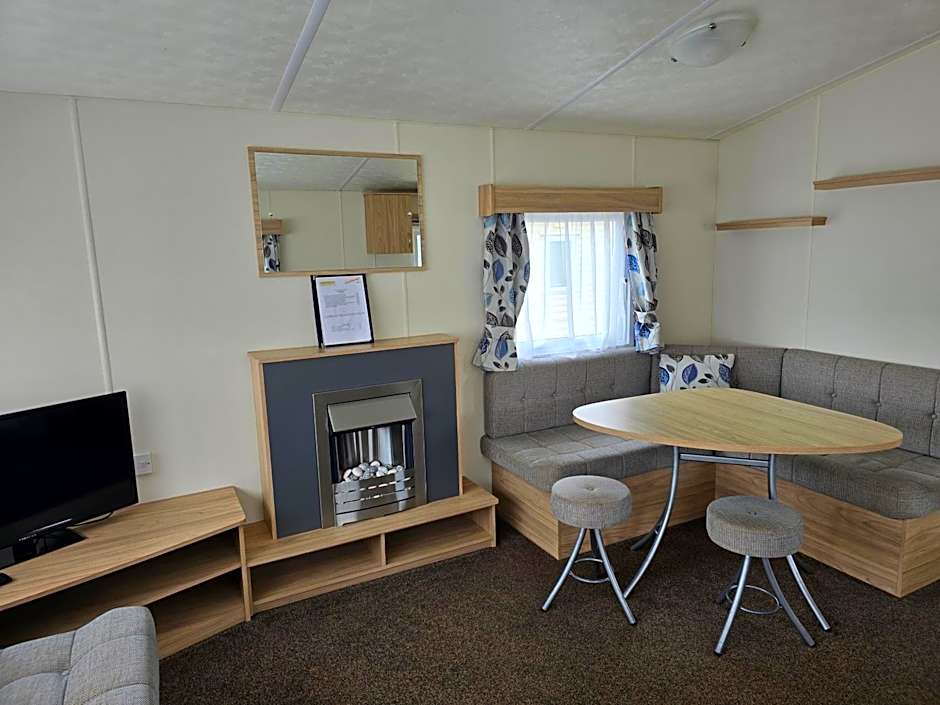 Castaways Holiday Park