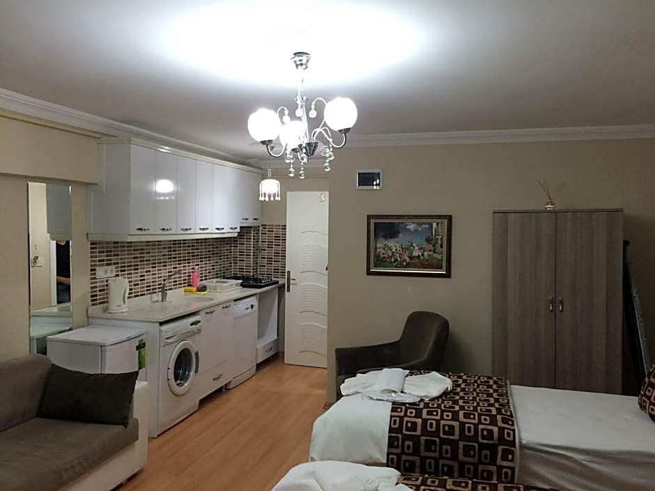 Black Bird Suite Hotel