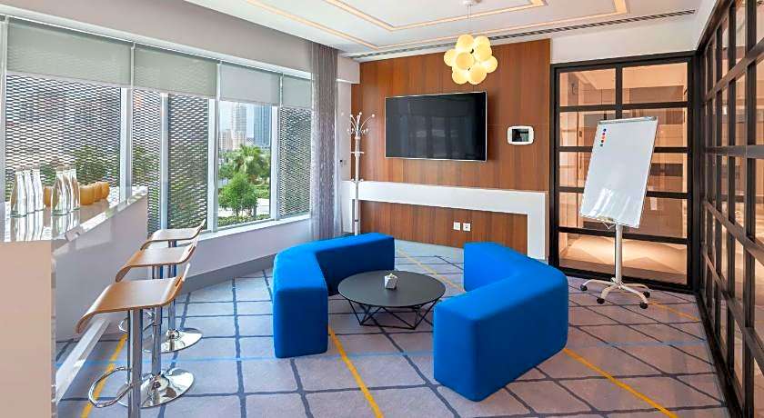 Radisson Red Dubai Silicon Oasis