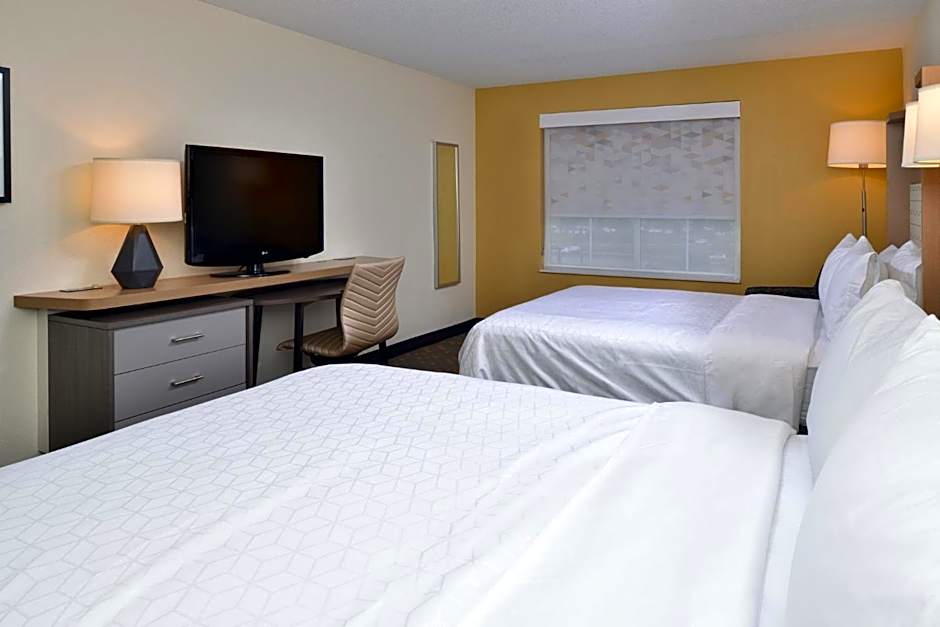 Holiday Inn Hotel & Suites Overland Park-Convention Center By IHG