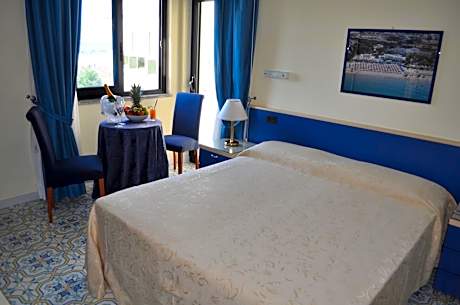 Double or Twin Room with Balcony (1 Adult)