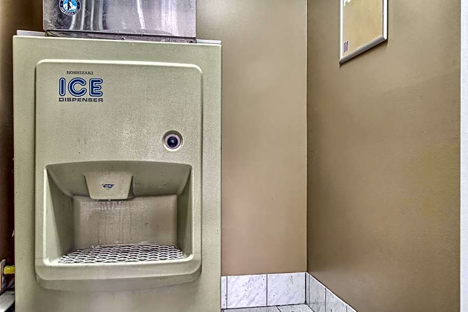 Motel 6-Windsor, ON