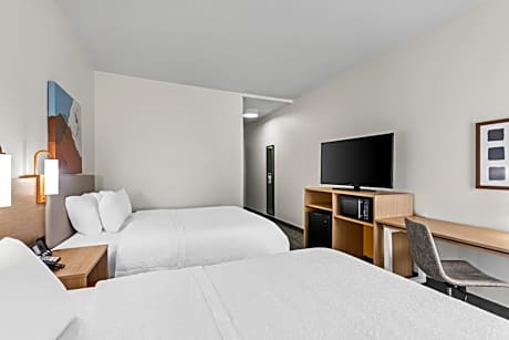Queen Room with Two Queen Beds - Hearing Access