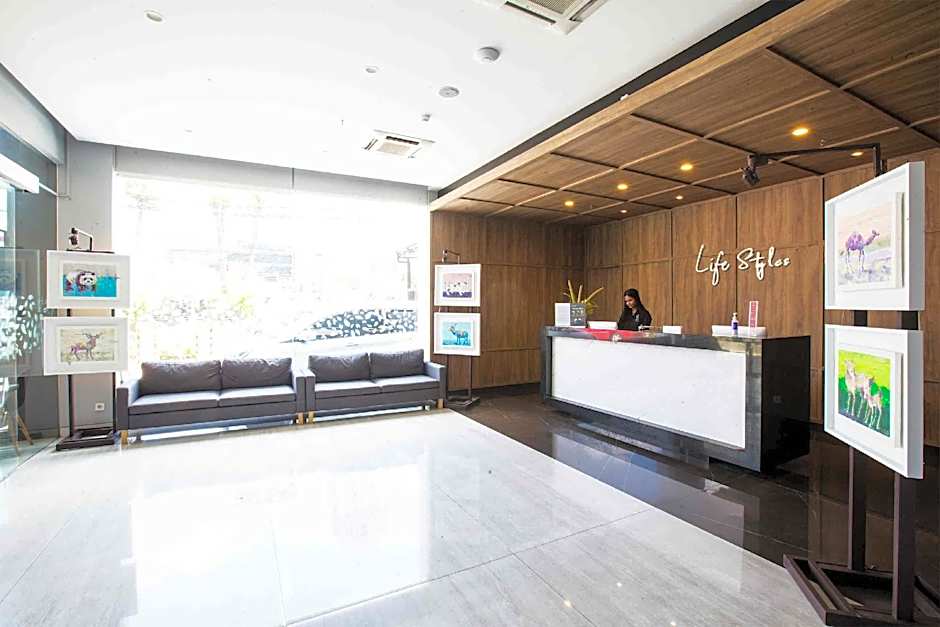 The Life Styles Hotel Surabaya