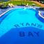 Ryan's Bay Hotel