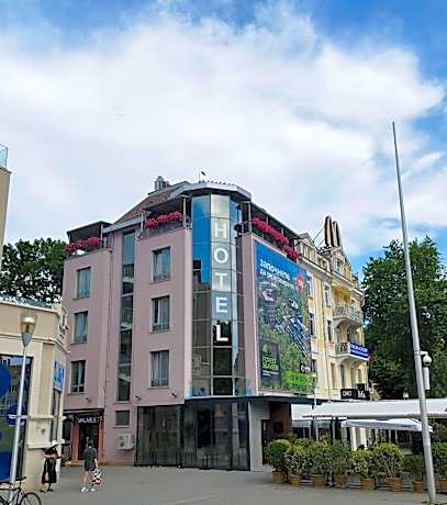 Family Hotel Opera - former City Mark hotel