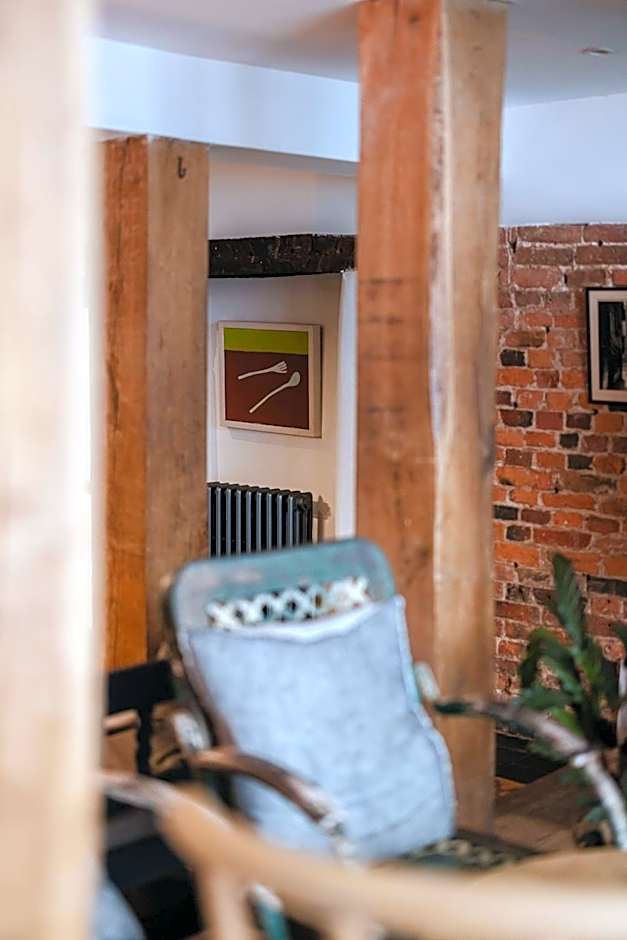 Lion & Pheasant Hotel