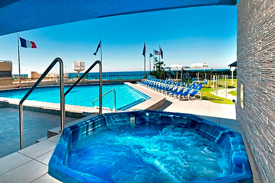Surfers International Apartments