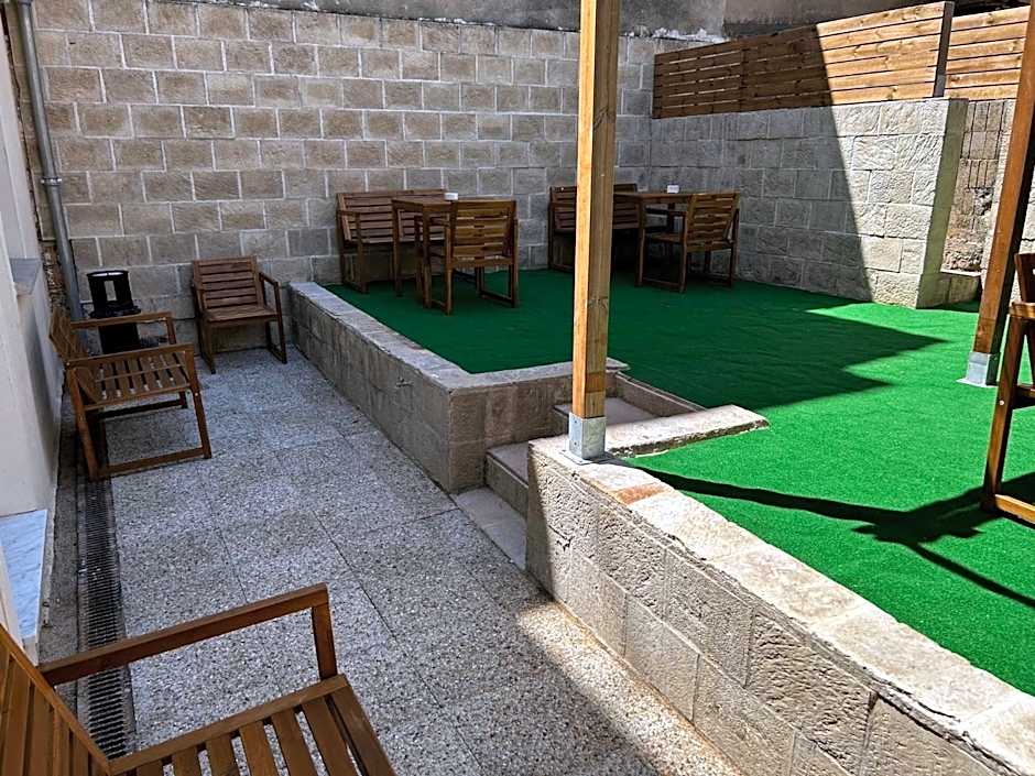 Bohobos Hostel