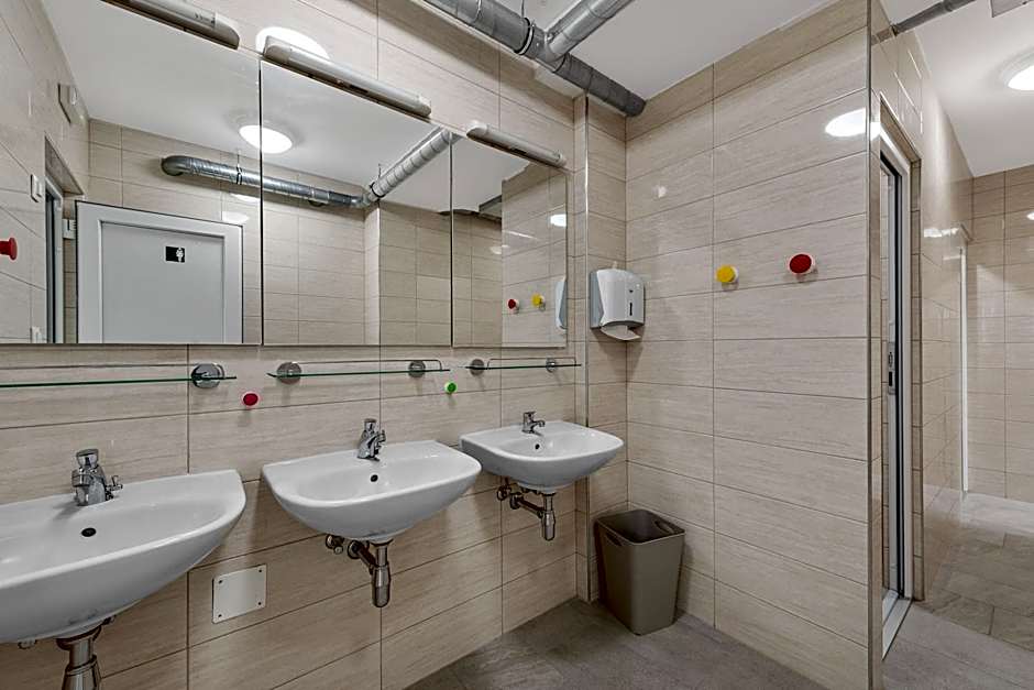 Hostel Elli