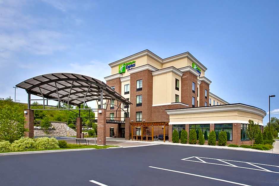 Holiday Inn Express & Suites Geneva Finger Lakes By IHG