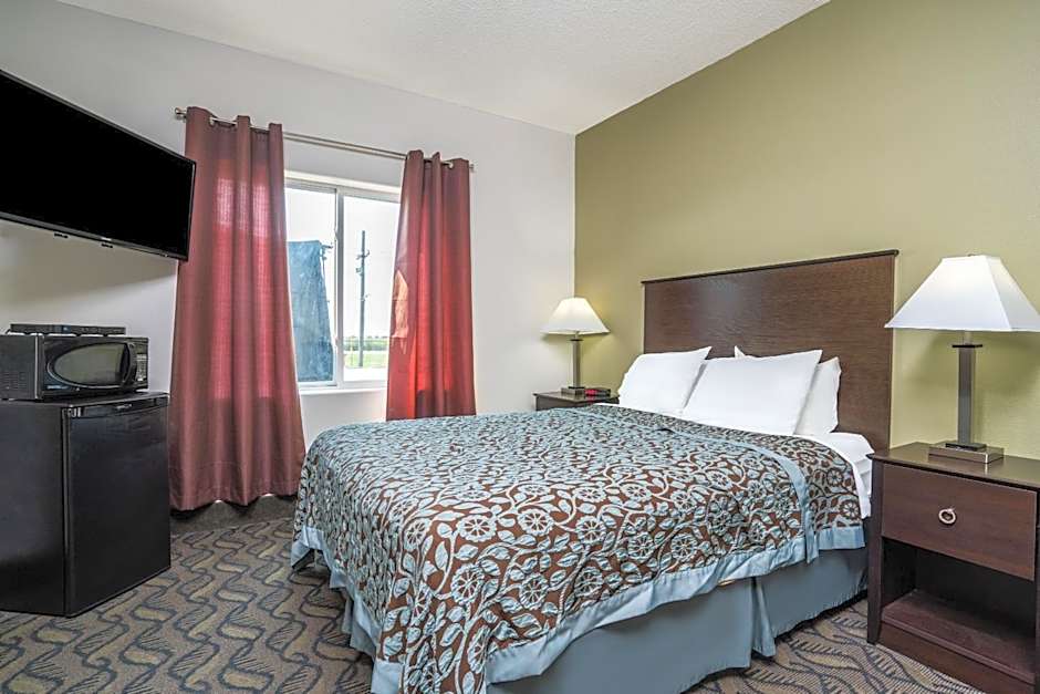 Days Inn by Wyndham Fargo/Casselton