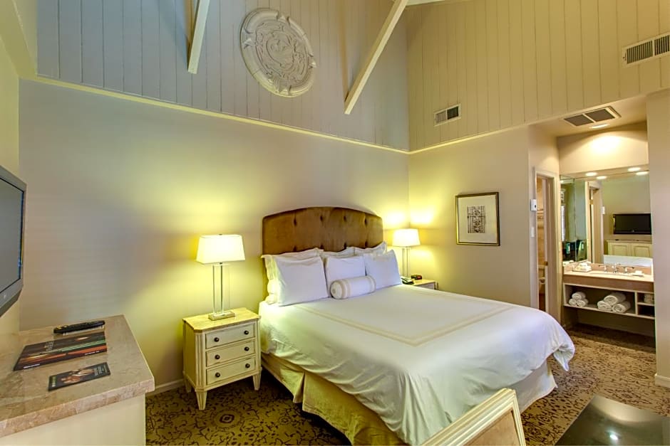 Dauphine Orleans Hotel