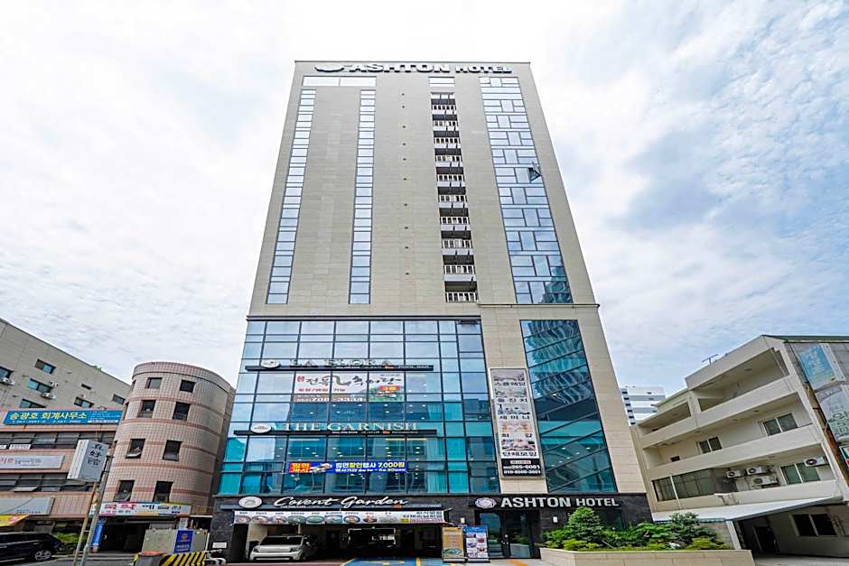 Ashton Hotel