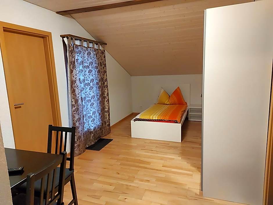 Photo 1 of 7 of Single Room