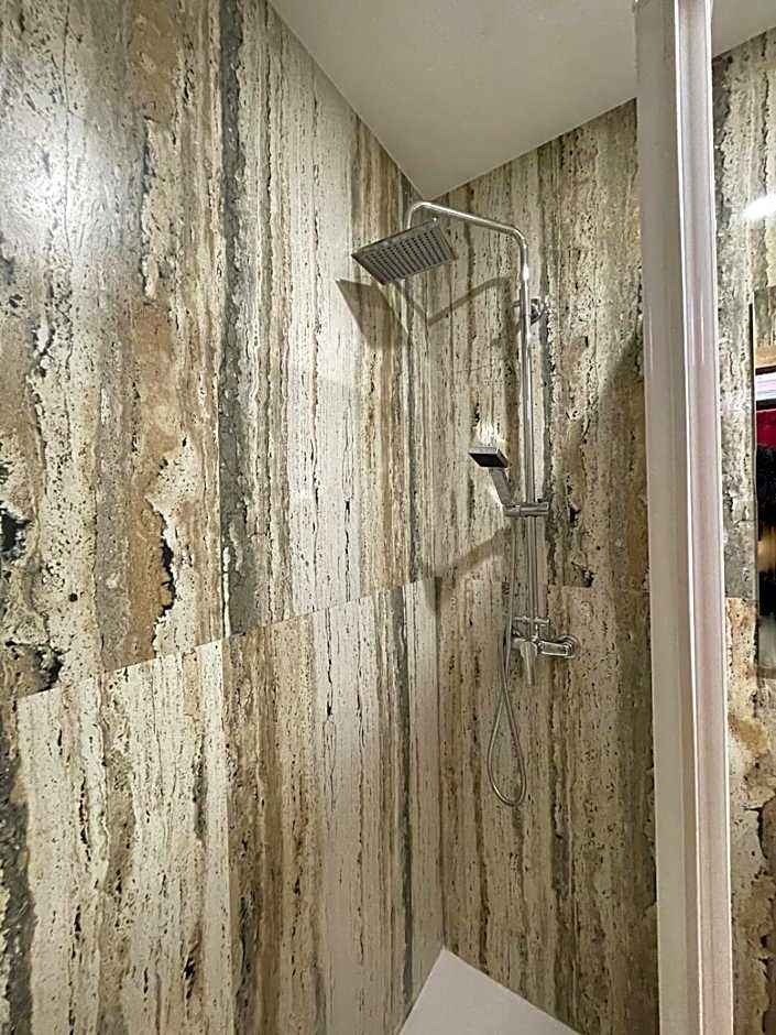 Senda Hostel Retiro - Atocha & Madrid Centro