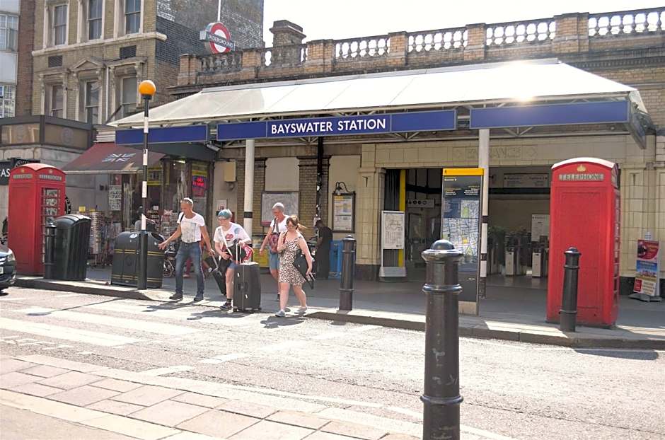 PEMBRIDGE PALACE HOTEL