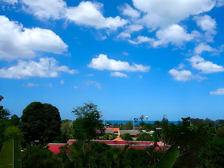 Khaolak Hillside Villa