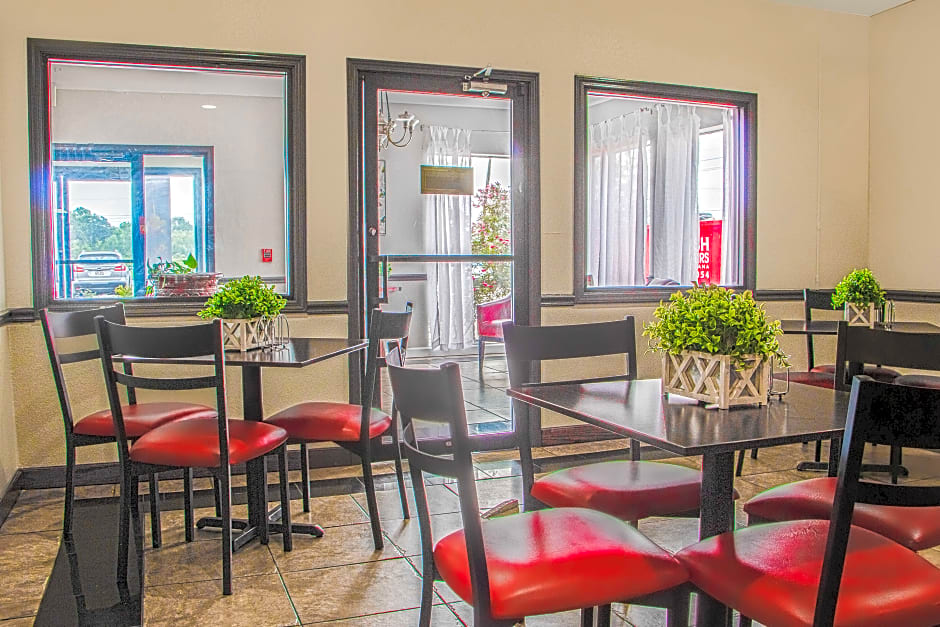OYO Townhouse Donaldsonville - Gonzale