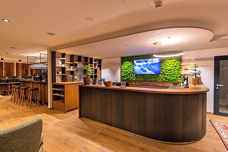 Klawunn Hotel & Apartement