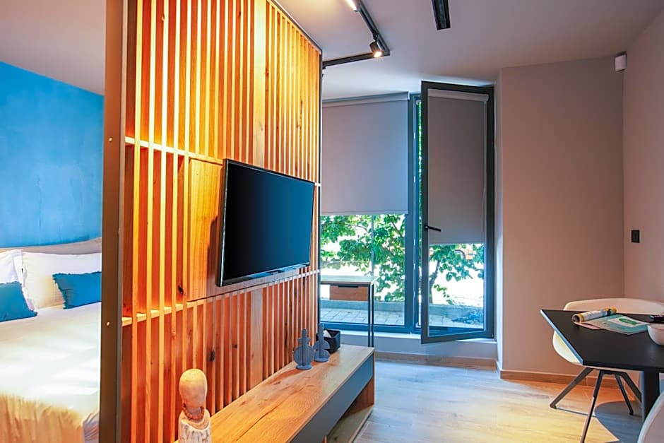 Souda Plaza Collection