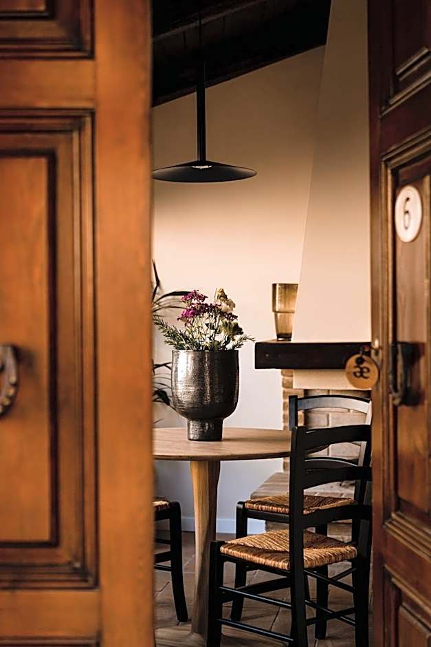 Aethos Hotel Saragano