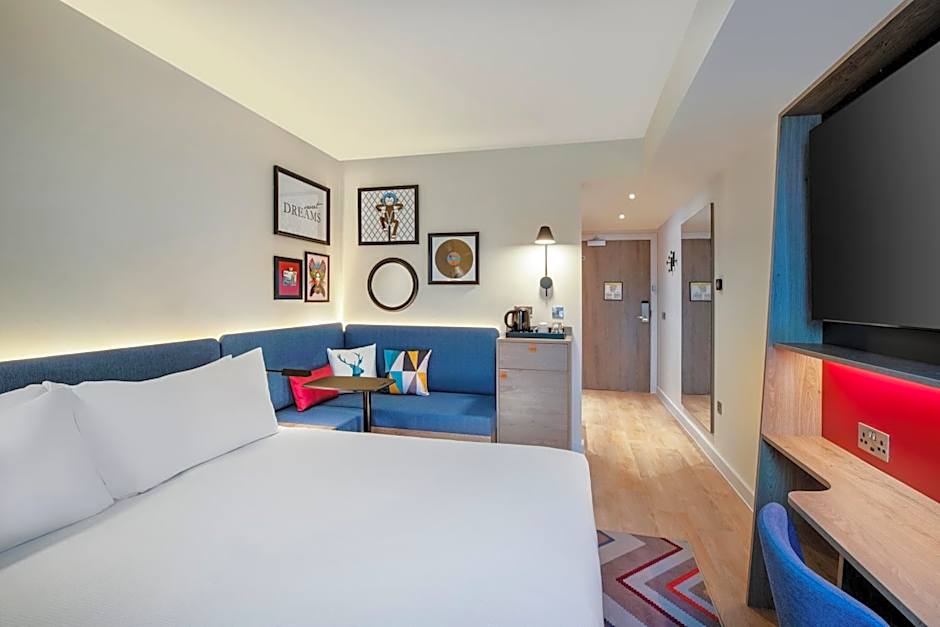 Hampton By Hilton London City