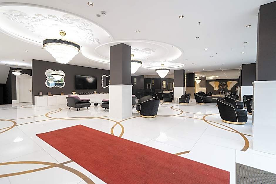 Golden Pars Hotel