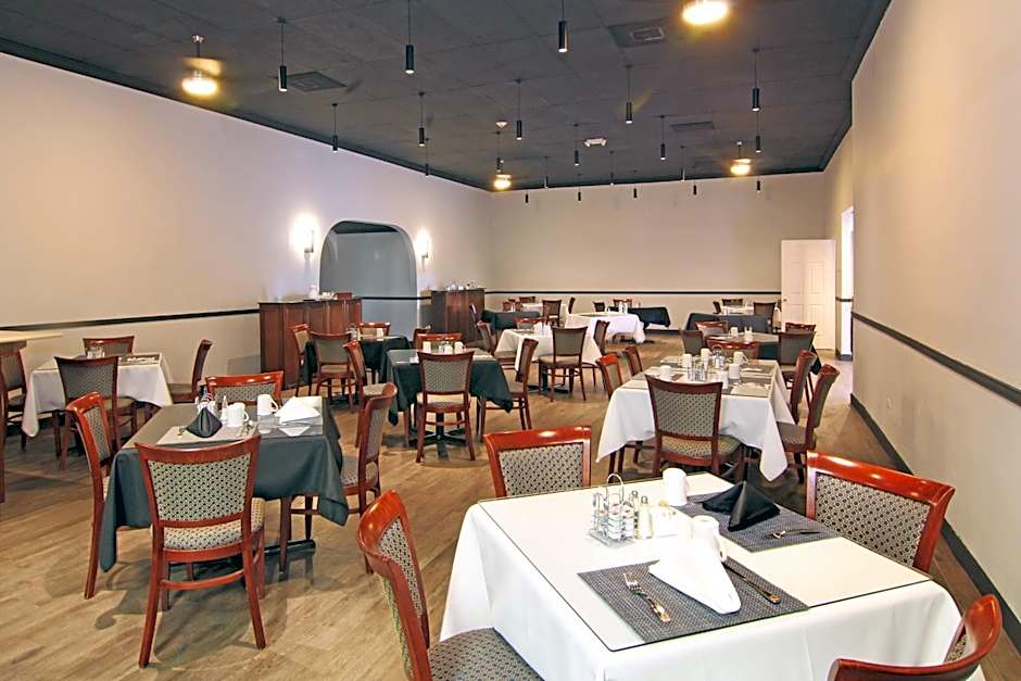 Windward Passage Hotel