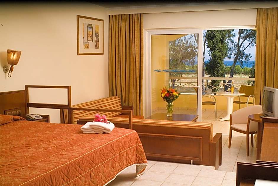Kipriotis Maris Suites