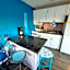 Searenity, Waterside studio in the heart of Treasure Island, walk to beach