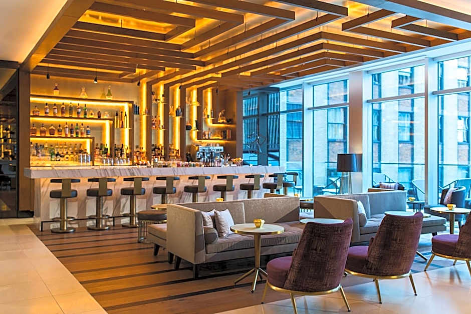 Renaissance by Marriott New York Midtown Hotel