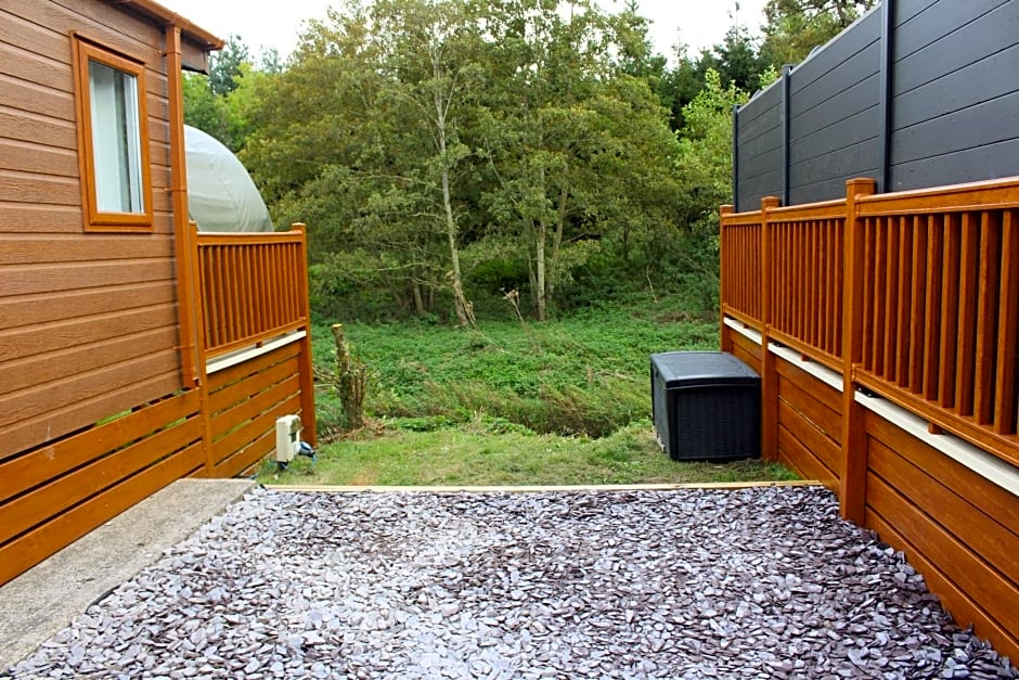 Moonlight Ridge -2 bedroom lodge with hot tub