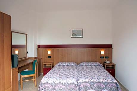 Double or Twin Room with Side Sea View